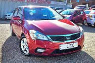 Kia Ceed 1.6 CRDI 2 LOOK! ONLY 59000 MILES! 13 SERVICES LAST ONE AT 58K £35 R/TAX! 1