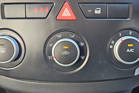 Kia Ceed 1.6 CRDI 2 LOOK! ONLY 59000 MILES! 13 SERVICES LAST ONE AT 58K £35 R/TAX! 20