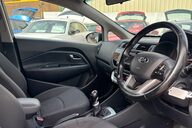 Kia Rio 2 ISG.. 1 PREVIOUS KEEPER.. £35 ROAD TAX.. 11 SERVICE STAMPS.LAST ONE @63K 2