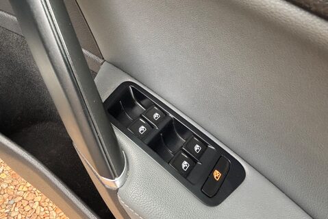 Volkswagen Golf SE NAVIGATION TSI BLUEMOTION TECHNOLOGY 11