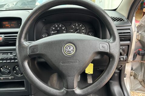 Vauxhall Astra ENVOY 1.6 AUTOMATIC LOOK! JUST 85000 MILES! 15
