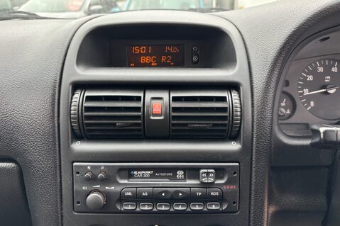 Vauxhall Astra ENVOY 1.6 AUTOMATIC LOOK! JUST 85000 MILES! 13