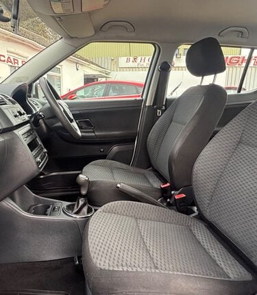 Skoda Fabia SE 12V AIR CONDITIONING! RADIO CD! LOW INSURANCE! 3