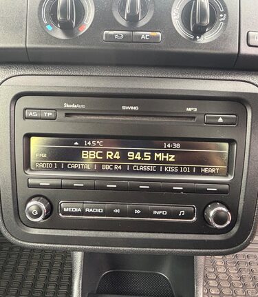 Skoda Fabia SE 12V AIR CONDITIONING! RADIO CD! LOW INSURANCE! 3