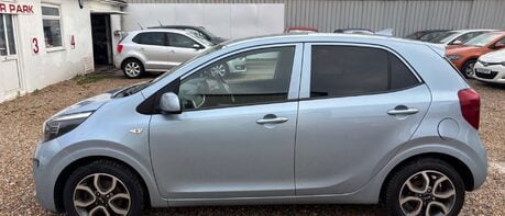 Kia Picanto WAVE. 6 MAIN DEALER SERVICES.. ONLY ONE OWNER.. REVERSING CAMERA.. A/C 1