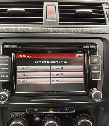 Volkswagen Jetta SPORT TDI BLUEMOTION TECHNOLOGY DSG BLUETOOTH! £35 ROAD TAX! 3