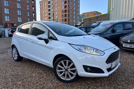 Ford Fiesta 1.0 TITANIUM LOOK! ONLY 11000 MILES! £20 ROAD TAX! 