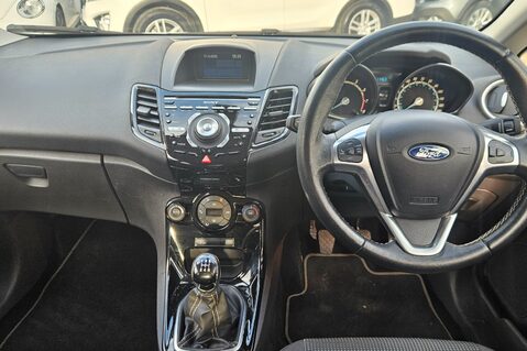 Ford Fiesta 1.0 TITANIUM LOOK! ONLY 11000 MILES! £20 ROAD TAX!  5