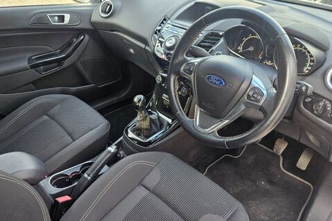 Ford Fiesta 1.0 TITANIUM LOOK! ONLY 11000 MILES! £20 ROAD TAX!  16