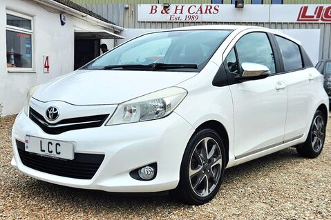 Toyota Yaris VVT-I TREND LOOK! 45000 MILES! LAST OWNER SINCE 2016! 11 SERVICES! 7