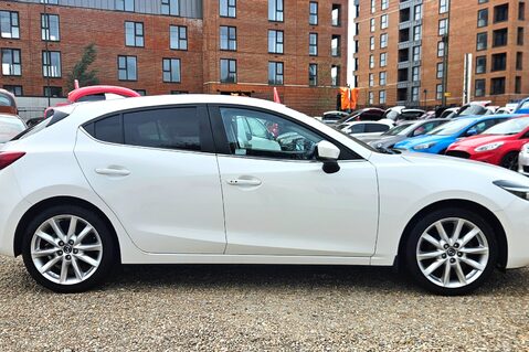 Mazda 3 SKYACTIV-G  8 SERVICES..SPORT ..BOSE..HTD SEATS..CRUISE CONTROL.. 12