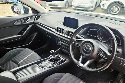 Mazda 3 SKYACTIV-G  8 SERVICES..SPORT ..BOSE..HTD SEATS..CRUISE CONTROL.. 7