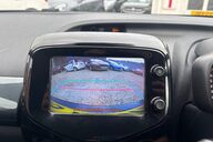 Toyota Aygo VVT-I X-CLUSIV 3.. AUTOMATIC.. FULL LEATHER.. SAT NAV.. REVERSING CAMERA.. 28