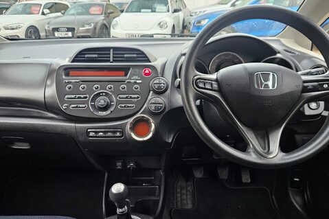 Honda Jazz I-VTEC ES..12 SERVICES LAST ONE @75K .. BEST COLOUR !!.. 1 PREVIOUS KEEPER  14