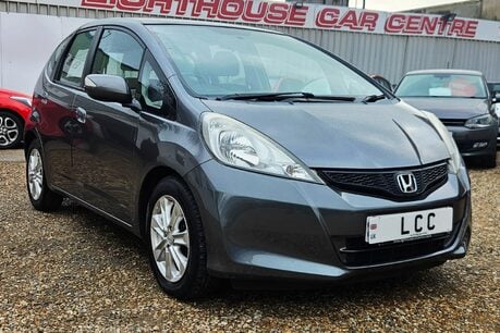 Honda Jazz I-VTEC ES..12 SERVICES LAST ONE @75K .. BEST COLOUR !!.. 1 PREVIOUS KEEPER 