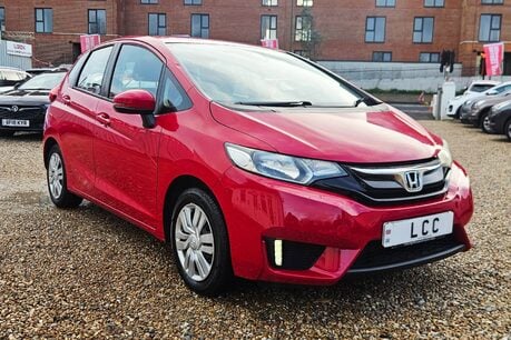 Honda Jazz I-VTEC S AUTOMATIC LOOK! ONLY 50000 MILES! £20 ROAD TAX 4 SERVICES