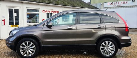 Honda CR-V I-DTEC ES AUTOMATIC! LOOK! FULL SERVICE HISTORY,13 MAIN DEALERS STAMPS!  1