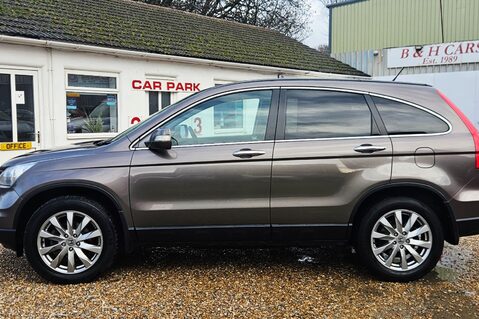 Honda CR-V I-DTEC ES AUTOMATIC! LOOK! FULL SERVICE HISTORY,13 MAIN DEALERS STAMPS!  4