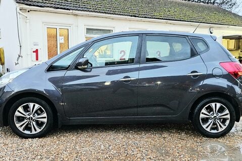 Kia Venga 4 1.6 AUTOMATIC LOOK! 45000 ! SUNROOF! SAT NAV! 5 MAIN DEALER SERVICES 7