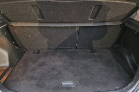 Kia Venga 4 1.6 AUTOMATIC LOOK! 45000 ! SUNROOF! SAT NAV! 5 MAIN DEALER SERVICES 17