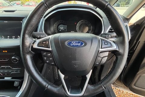 Ford Galaxy TITANIUM 1.5T.. !! LOOK !! 7 SEATS !! 10 SERVICES! 1 FORMER KEEPER! 29