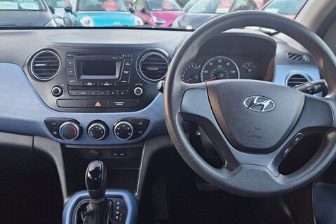 Hyundai i10 SE.. AUTOMATIC.. 1 PREVIOUS OWNER.. 6 SERVICE STAMPS,VERY WELL CARED FOR 6
