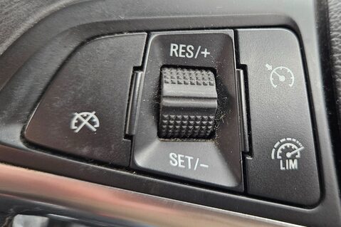 Vauxhall Mokka X ACTIVE S/S.. LOOK !!! 6 SERVICES INC CAMBELT.. LAST ONE @ 52K..R/REAR SENSO 13