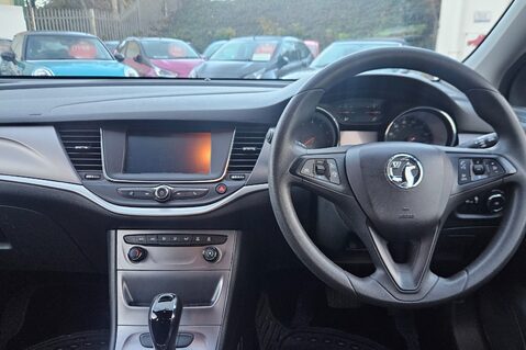 Vauxhall Astra DESIGN S/S.. AUTOMATIC.. 5 SERVICES.. BLUETOOTH.. DAB.. CRUISE CONTROL..A/C 13