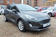 Ford Fiesta 1.0T TITANIUM 5 DOOR.. LOOK! ONLY 24000 MILES! SAT NAV! BLUETOOTH! 7
