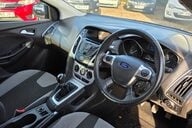 Ford Focus ZETEC..1 PREVIOUS OWNER,9 SERVICES..A/CON.REAR P/SENSORS.HEATED F/SCREEN 5