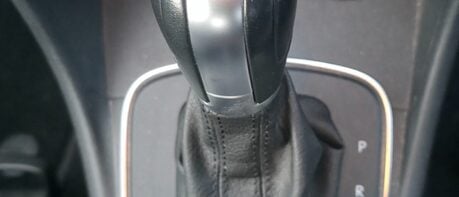 Volkswagen Polo 1.2 SE TSI AUTOMATIC.. 10 MAIN DEALER SERVICES.. £20 R/TAX..1OWNER  1