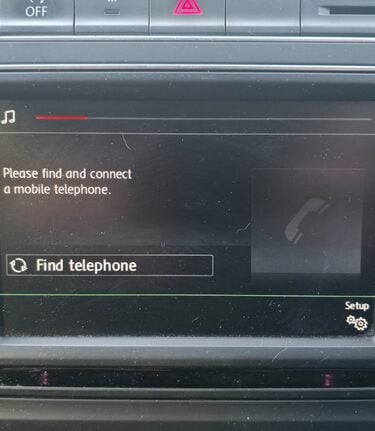 Volkswagen Polo 1.2 SE TSI AUTOMATIC.. 10 MAIN DEALER SERVICES.. £20 R/TAX..1OWNER  3