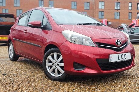 Toyota Yaris 1.3 VVT-I TR LOOK! JUST 38000 MILES! LOW INSURANCE! AIR CON