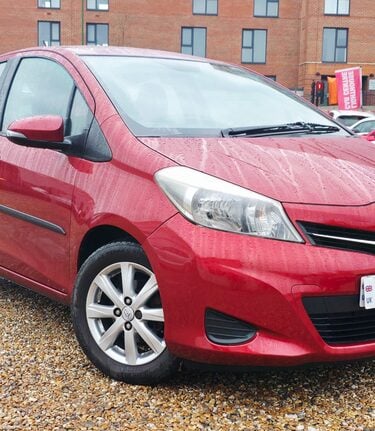 Toyota Yaris 1.3 VVT-I TR LOOK! JUST 38000 MILES! LOW INSURANCE! AIR CON 3