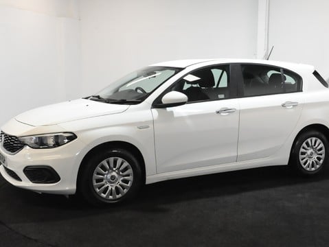 Fiat Tipo EASY 1