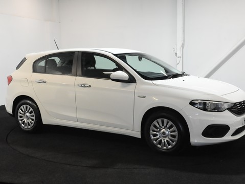 Fiat Tipo EASY 11