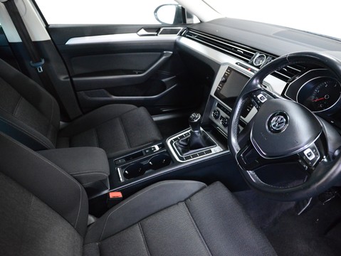 Volkswagen Passat SE BUSINESS TDI BLUEMOTION TECHNOLOGY 31