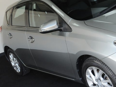 Toyota Auris VVT-I ICON TSS 16