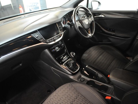 Vauxhall Astra SRI NAV 23