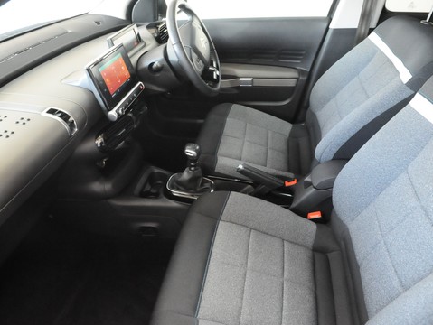 Citroen C4 Cactus PURETECH FLAIR S/S 21