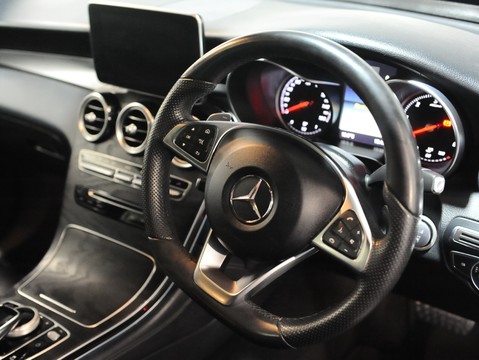 Mercedes-Benz GLC GLC 220 D 4MATIC AMG LINE PREMIUM PLUS 35