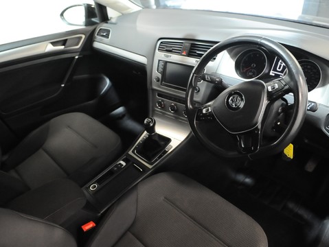 Volkswagen Golf SE TSI BLUEMOTION TECHNOLOGY 30