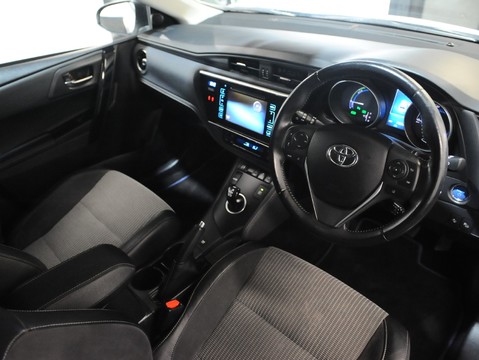 Toyota Auris VVT-I EXCEL TOURING SPORTS TSS 30