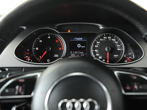 Audi A4 AVANT TDI S LINE START/STOP 33