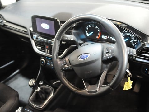 Ford Fiesta ZETEC 11