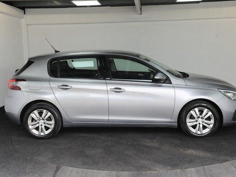 Peugeot 308 BLUE HDI S/S ACTIVE 12