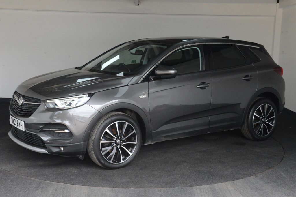 Used 2021 Vauxhall Grandland X ELITE NAV for sale Driving Cleaner Cars