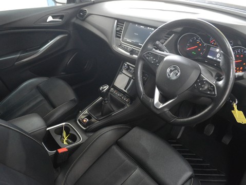 Vauxhall Grandland X ELITE NAV 27