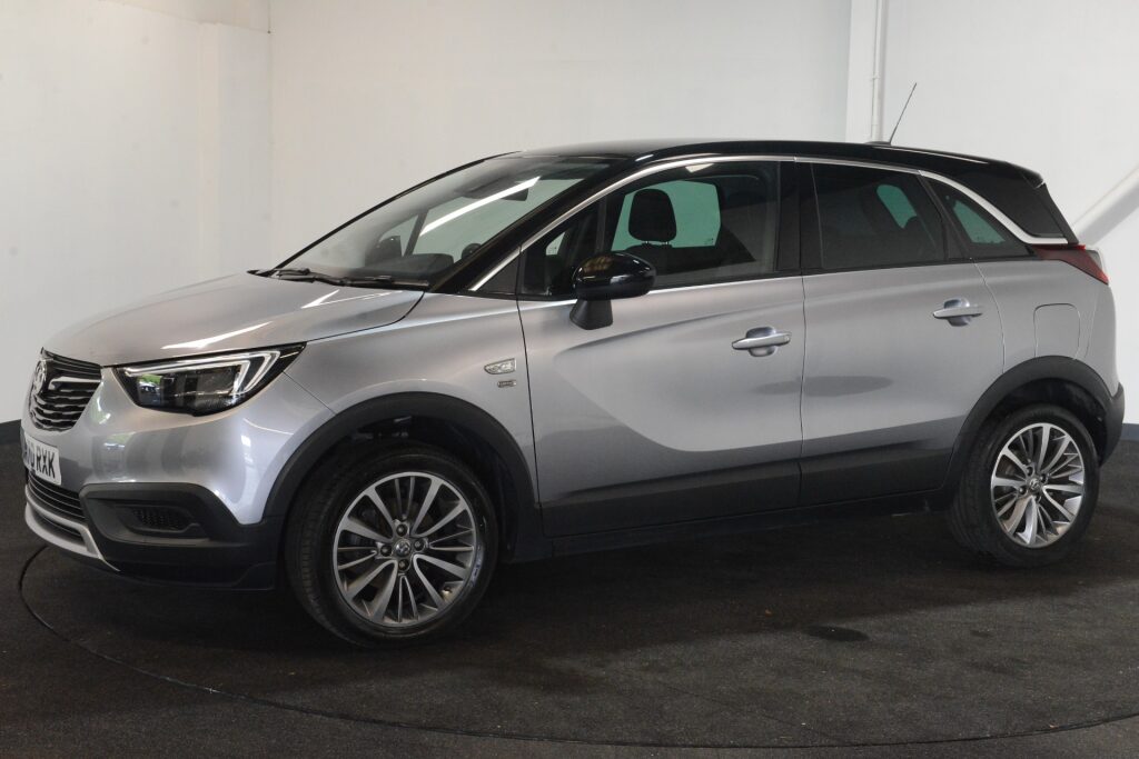 Used 2020 Vauxhall Crossland X GRIFFIN for sale Driving Cleaner Cars
