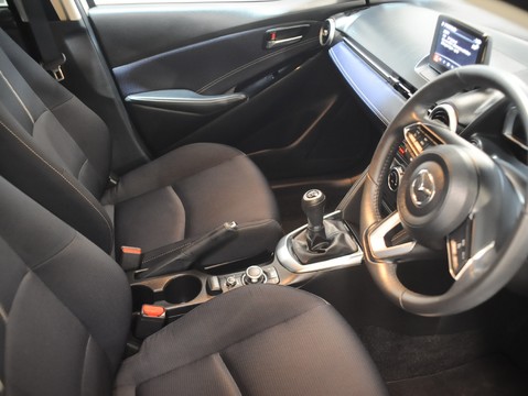 Mazda 2 SPORT NAV MHEV 28